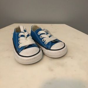 Converse size 2 baby shoes (like new).